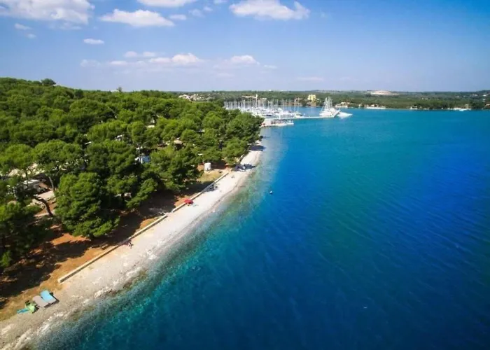 House Ive- Romantische Flucht- Jacuzzi- Pool- By Interhome Póla