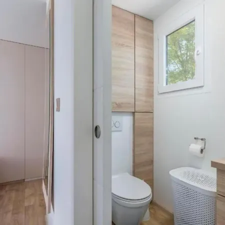 House Ive- Romantische Flucht- Jacuzzi- Pool- By Interhome Holiday home