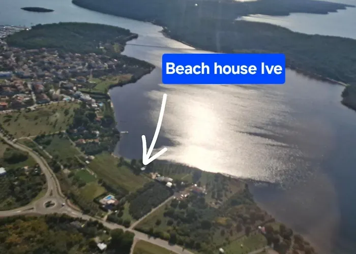 House Ive- Romantische Flucht- Jacuzzi- Pool- By Interhome