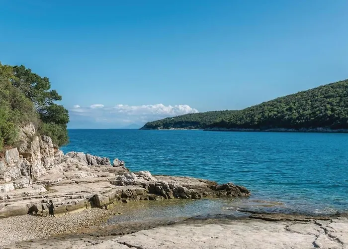 House Ive- Romantische Flucht- Jacuzzi- Pool- By Interhome Vakantiehuis Pula